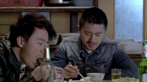 吃瓜外国男友回国了视频,外国男友回国，跨国恋情将何去何从？