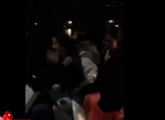 打架时的吃瓜群众视频,一场街头冲突，围观者的视角记录