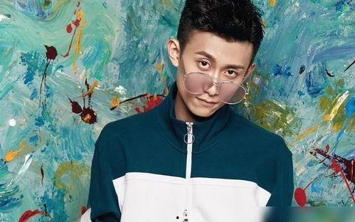 张一山吃瓜全过程视频,笑料百出，网友直呼“太可爱”